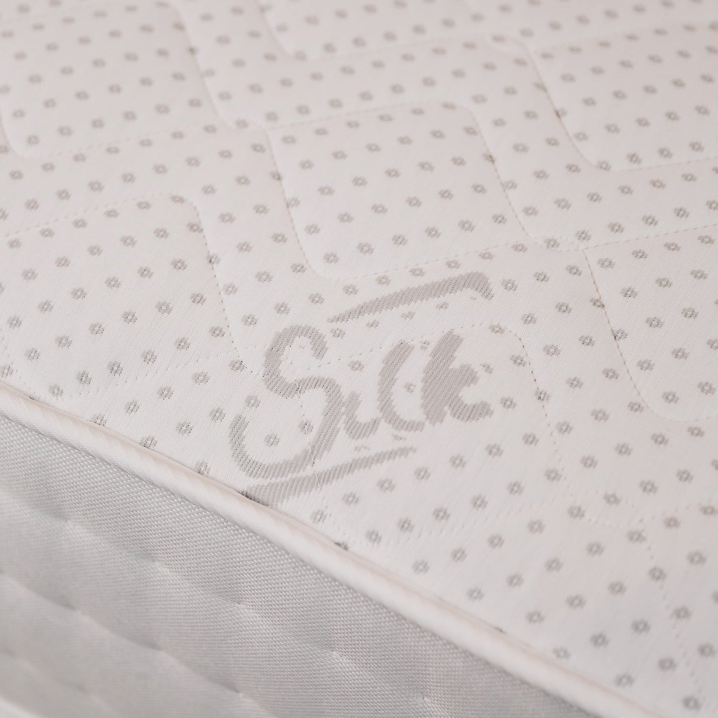 Dual Season Climate Control 2000 Pocket Sprung iGel Memory Foam Mattress