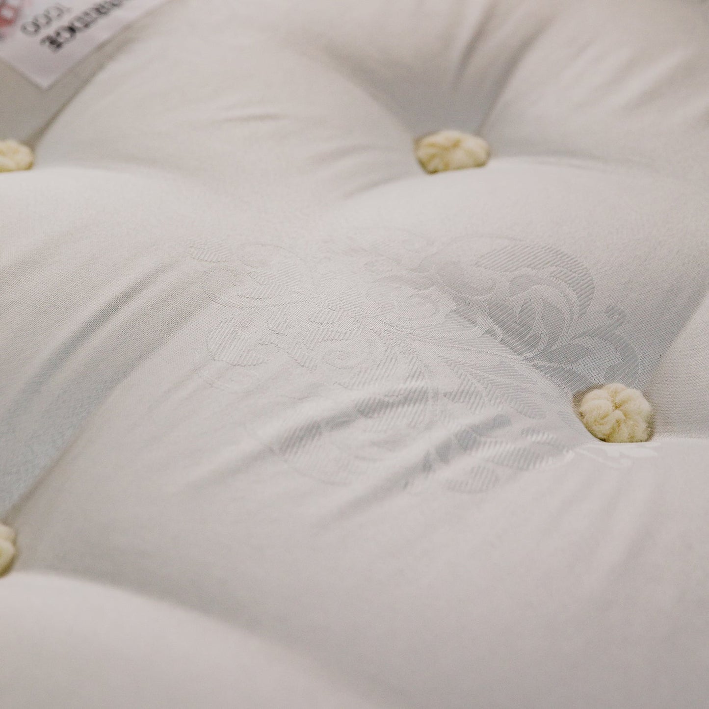 Knightsbridge 1000 Pocket Sprung Mattress CLEARANCE