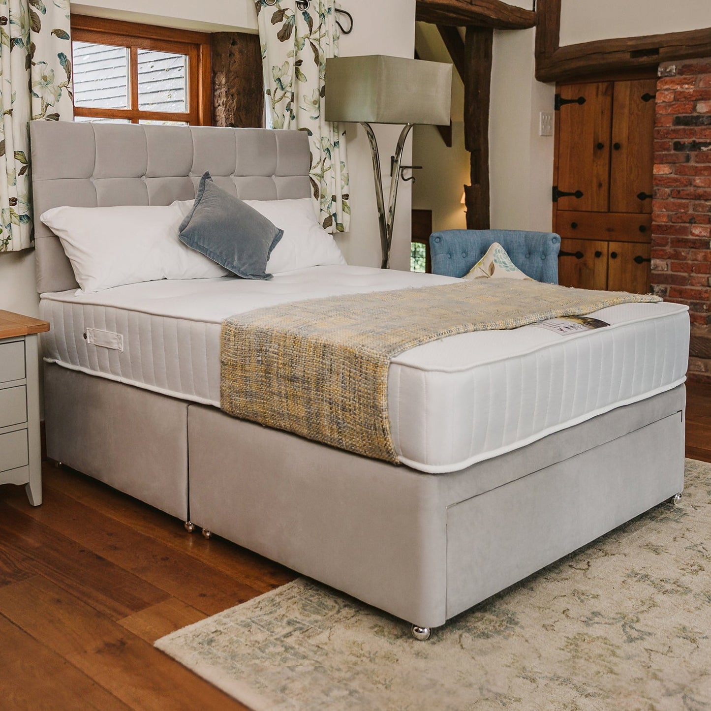 Anniversary 1000 Pocket Sprung Memory Foam Mattress